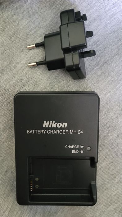 Цифровая фотокамера Nikon