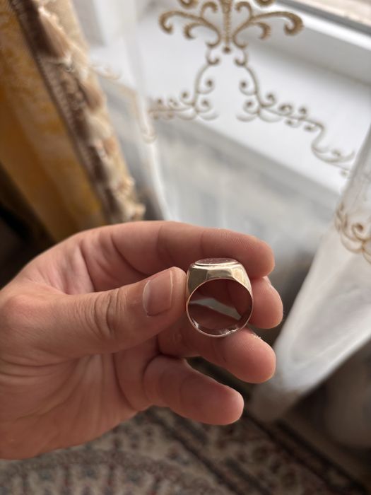 Продам кольцо серебро