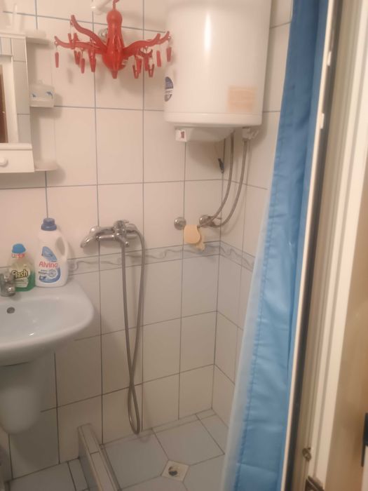 Продава се Двустаен апартамент в Шумен, Добруджански - 55 кв.м за 7 €/кв.м - Снимка #21