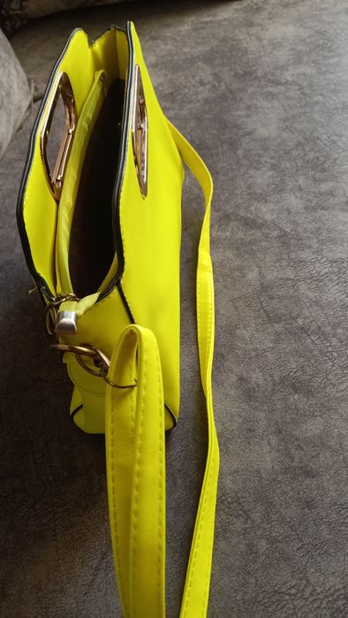 Продам сумочки новые