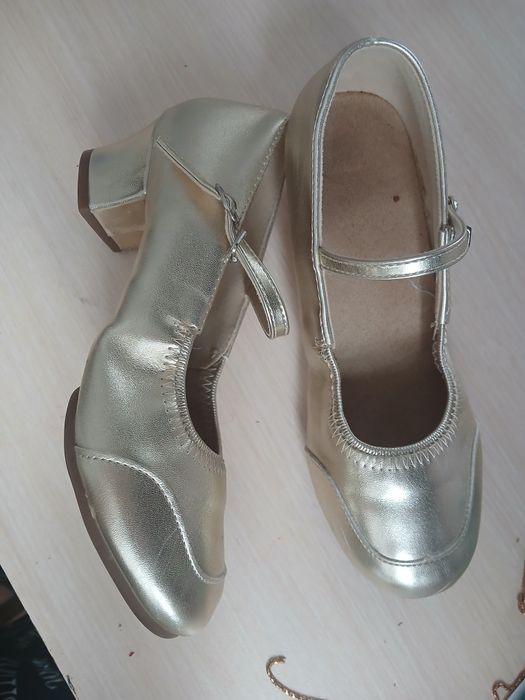 Туфли для танцев