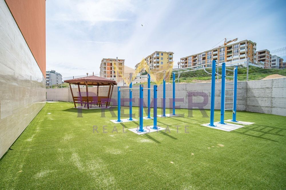 Продава се Двустаен апартамент в к.к. Св.Св. Константин и Елена - 49 кв.м за 1510 €/кв.м - Снимка #10