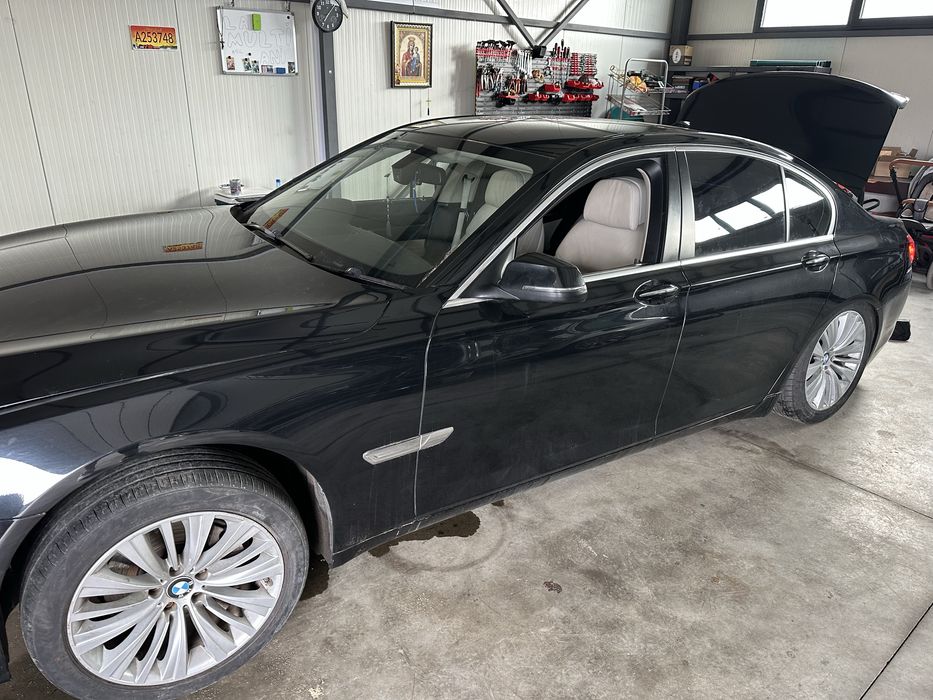 Vand usa / portiera stanga / dreapta fata / spate BMW F01 f02 seria 7