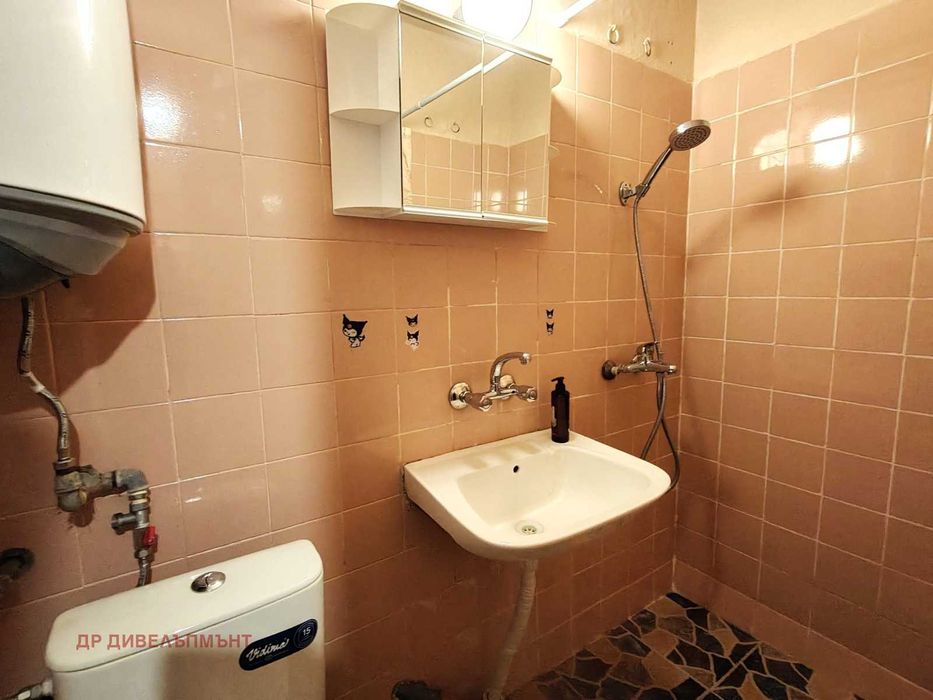 Продава се Тристаен апартамент в Варна, Владислав Варненчик - 72 кв.м за 1020 €/кв.м - Снимка #9