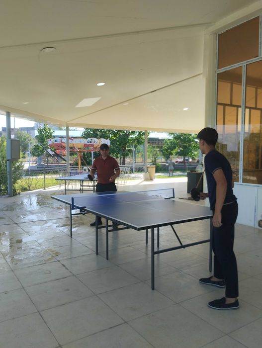 Stol tenis xolati zo'r