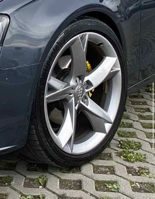 Audi A4 B8 automata 2.0 tfsi +jante aliaj vara /iarna

Motorizare 2.0 TFSI

Cutie Automata multitronic 8+1

Km: 250.000

Climatronic
Senzori de ploaie