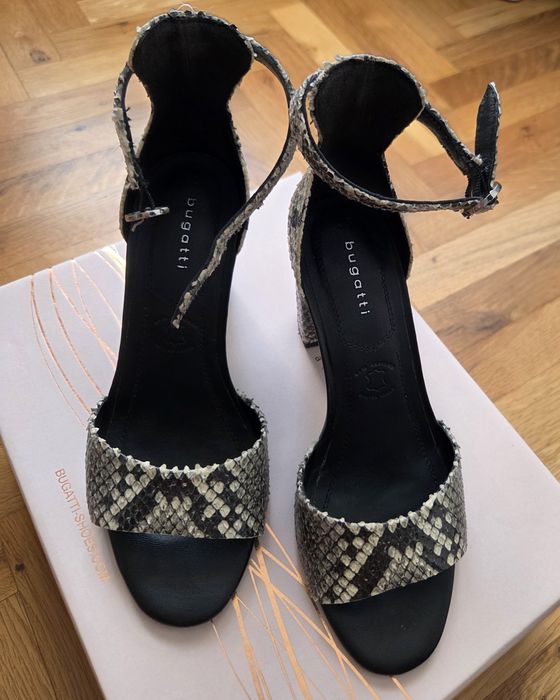 Сандали Bugatti  36 номер