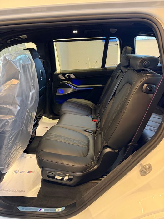 Продам новый BMW X7 M60 FULL в наличии ! c гарантией !
