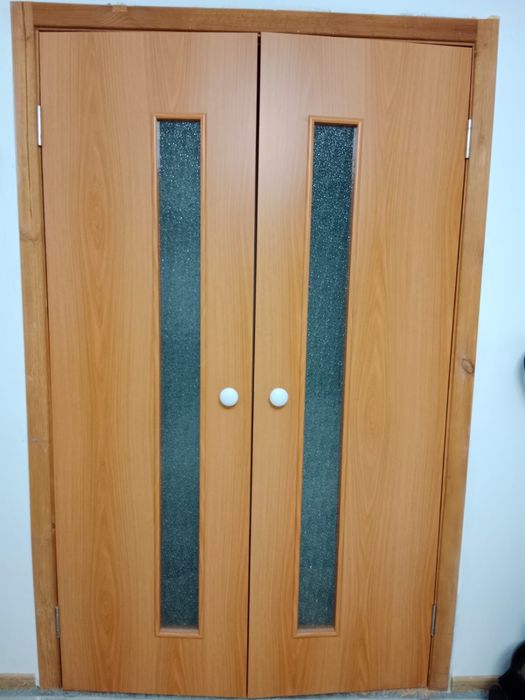 Продам двери межкомнатные