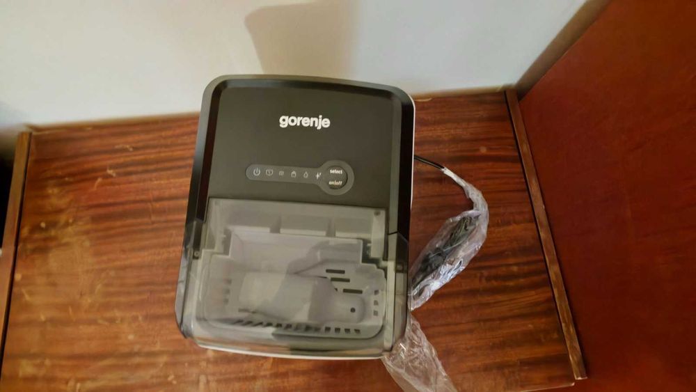 Ледогенератор gorenje IMD1200SB чисто нов, неизползван