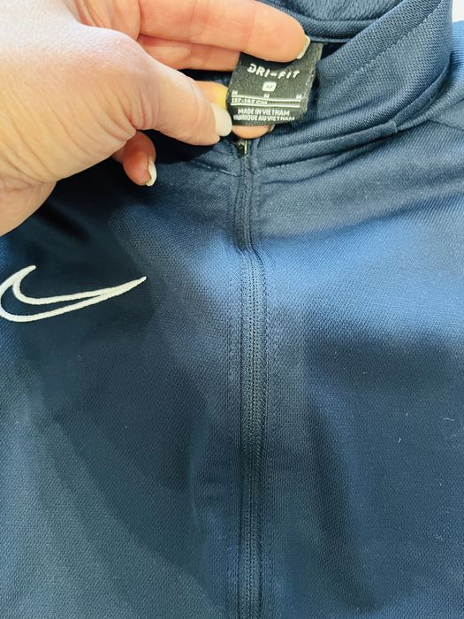 Спортен екип Nike + подарък кецове nike