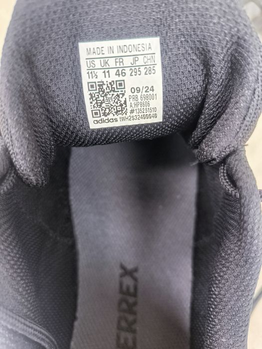 Adidas Terrex номер 46