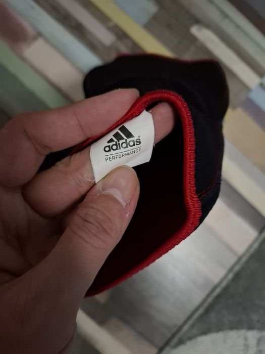 Genunchiera adidas