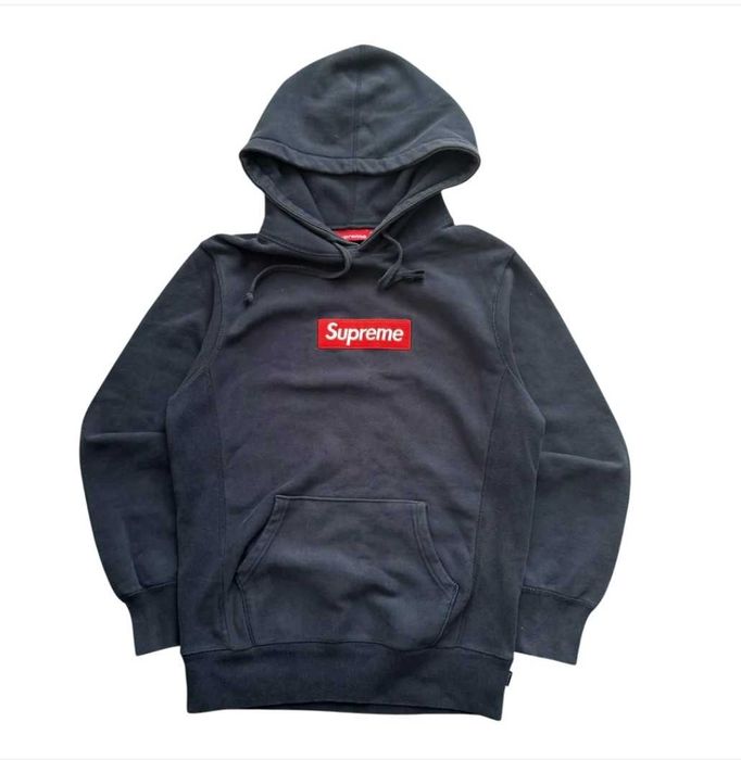 Supreme суичъри оригинални