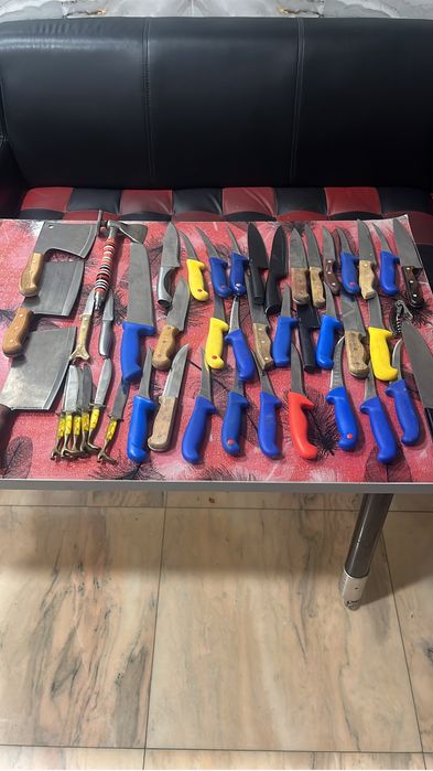 Ascutit cutite ,satare,toporase foarfeci ,forfecute