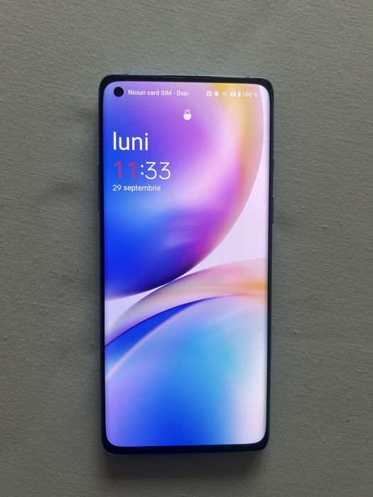 Telefon One plus 8