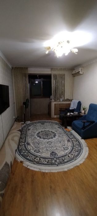 Срочно своя, трёхкомнатная