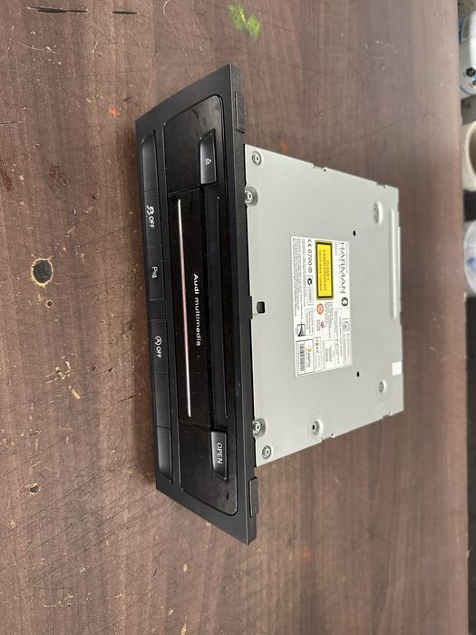 Unitate multimedia mmi radio navigatie audi a4 b8 a5 q5 8R2035666B