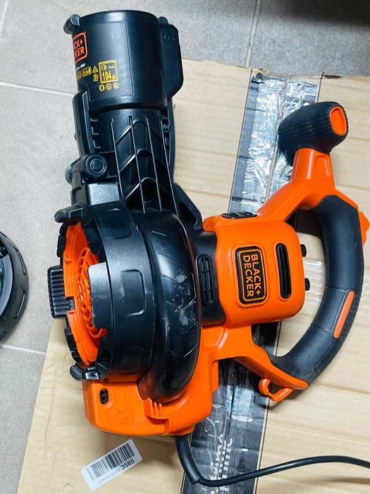 Suflantă electrică Black + Decker 3-în-1 3000W BEBLV300