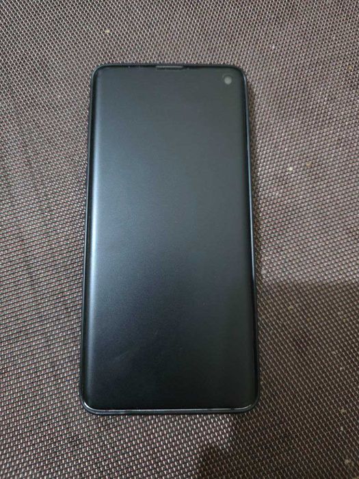 Продам Samsung S10!