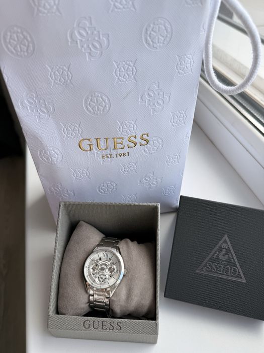 Часы guess, женские