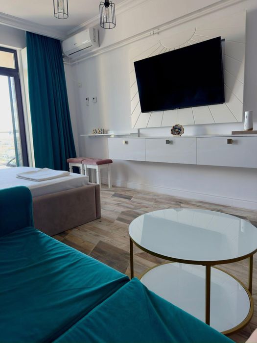 Studio Mamaia nord- 1 minut de plaja —VEDERE LA MARE —- 20-23 Iulie -1000 lei