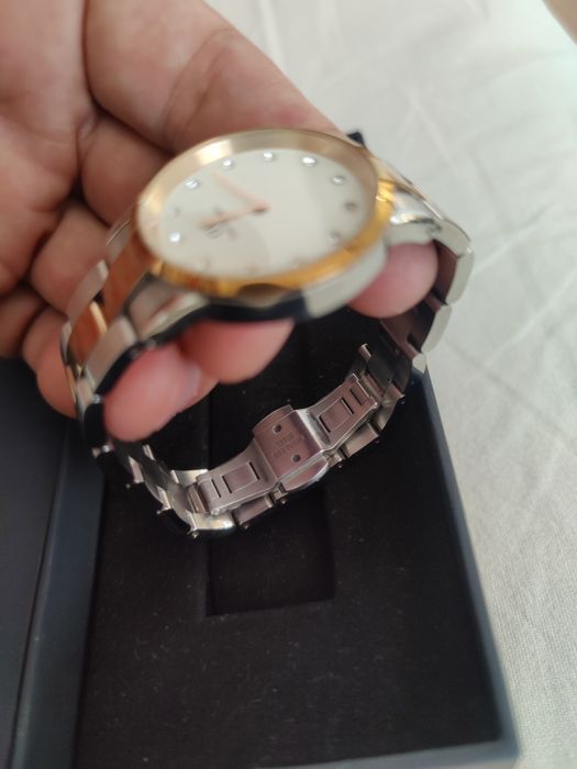 Продам часы женские