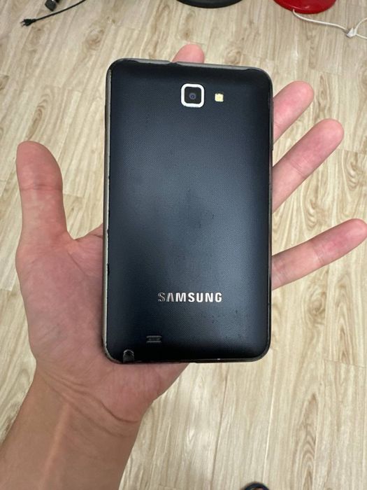 Samsung srochniy sotiladi