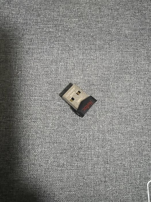 Продам флешку 64gb