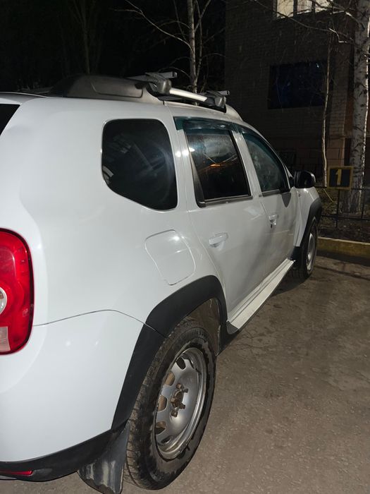 Продам Рено Дастер 2014 года машина