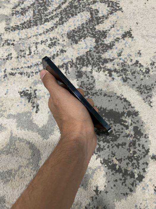 Iphone 12 pro sotiladi