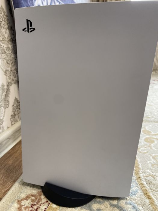 Продам PlayStation 5 новое состояние