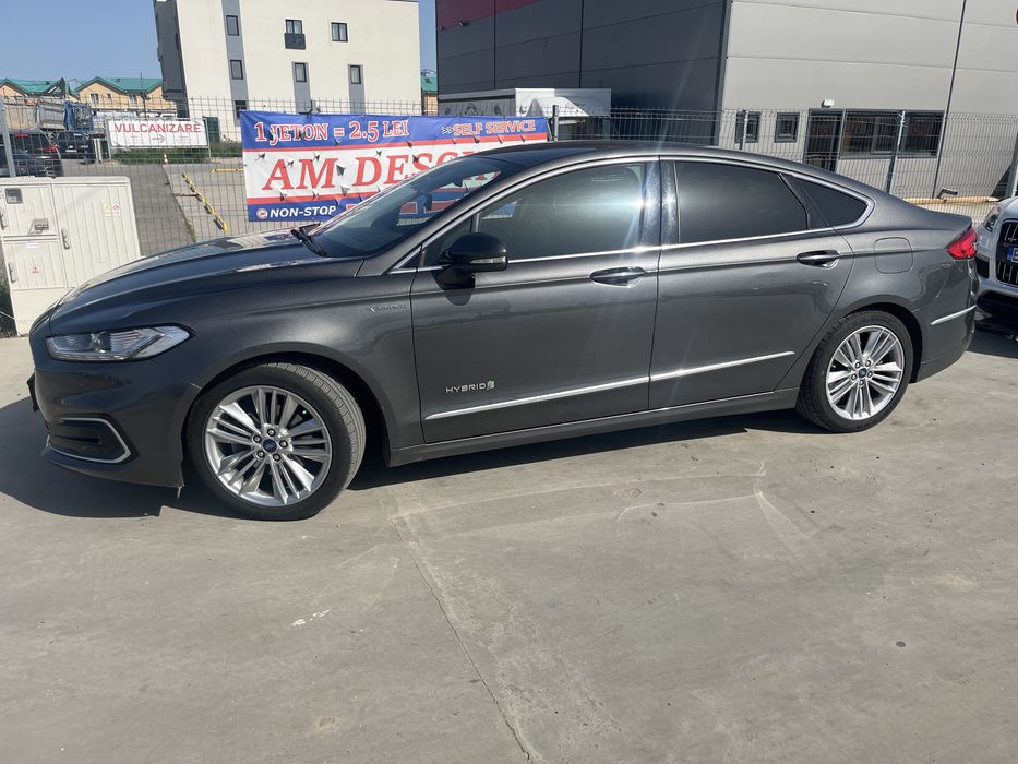 Ford Mondeo Vignale hibrid 187 cp,  99.500 km