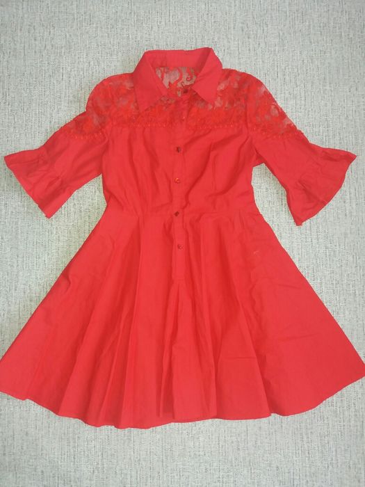 Продам 4 платья 42-44р