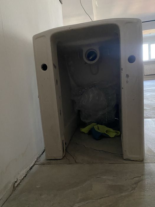 Отдам унитаз Vitra