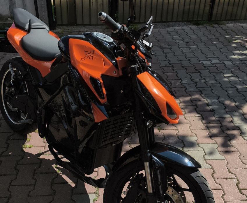 Kavasaki z1000 electrica -2025