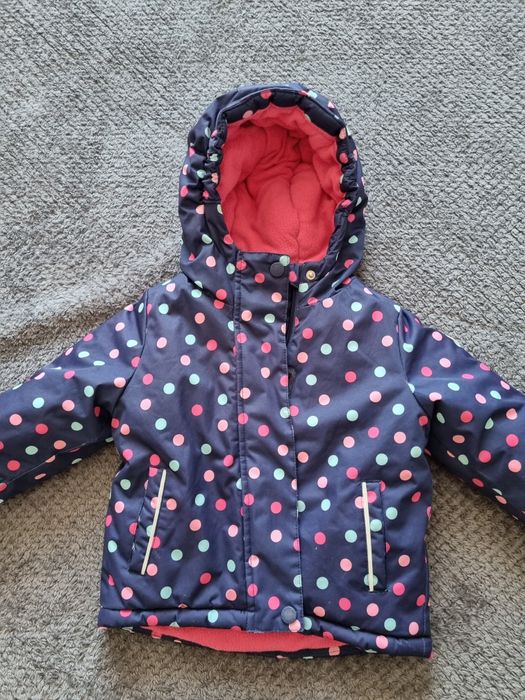 Продам куртку в хорошем состоянии .