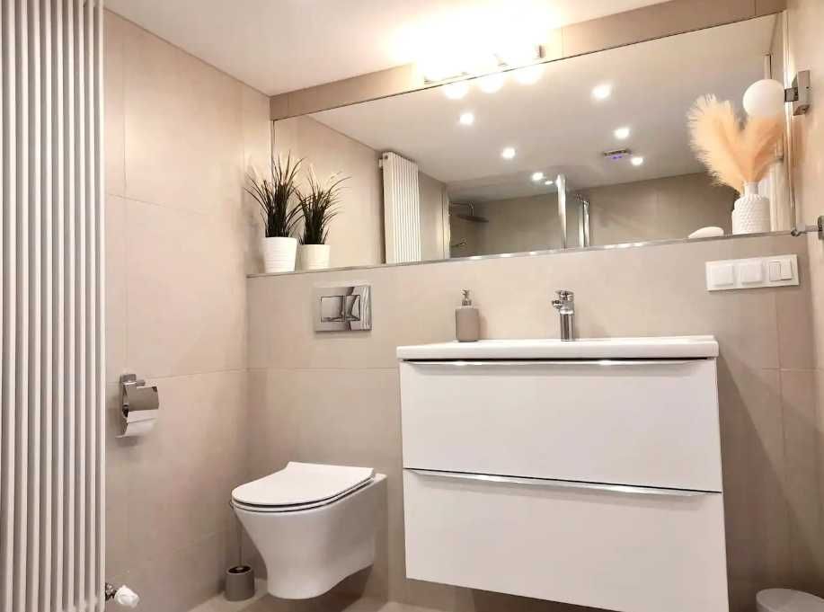 Дава се под наем Двустаен апартамент в Пловдив, Център - 60 кв.м за 285 € - Снимка #4