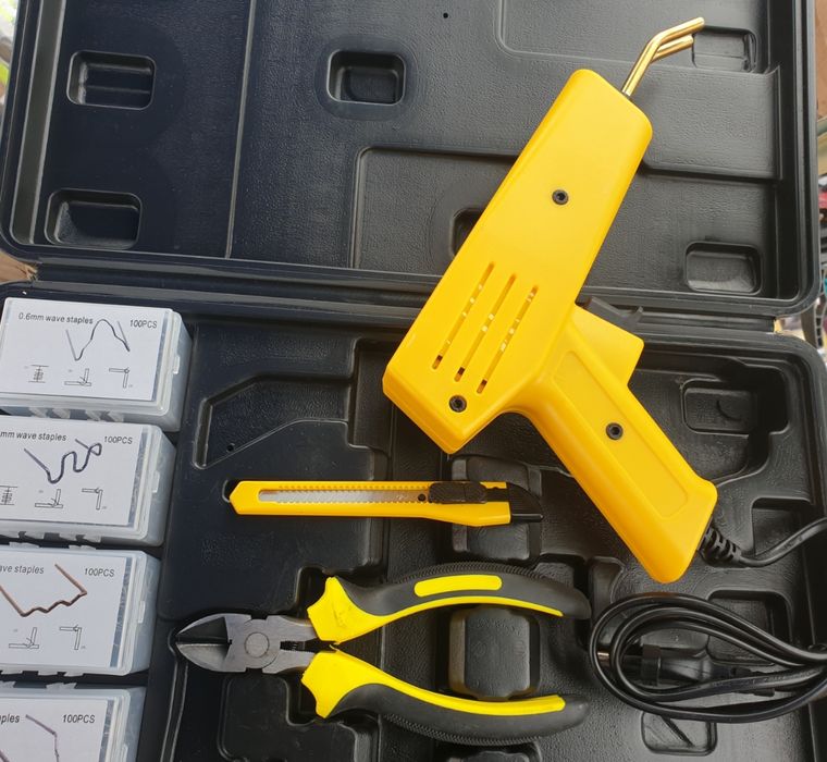 Pistol de lipit plastic