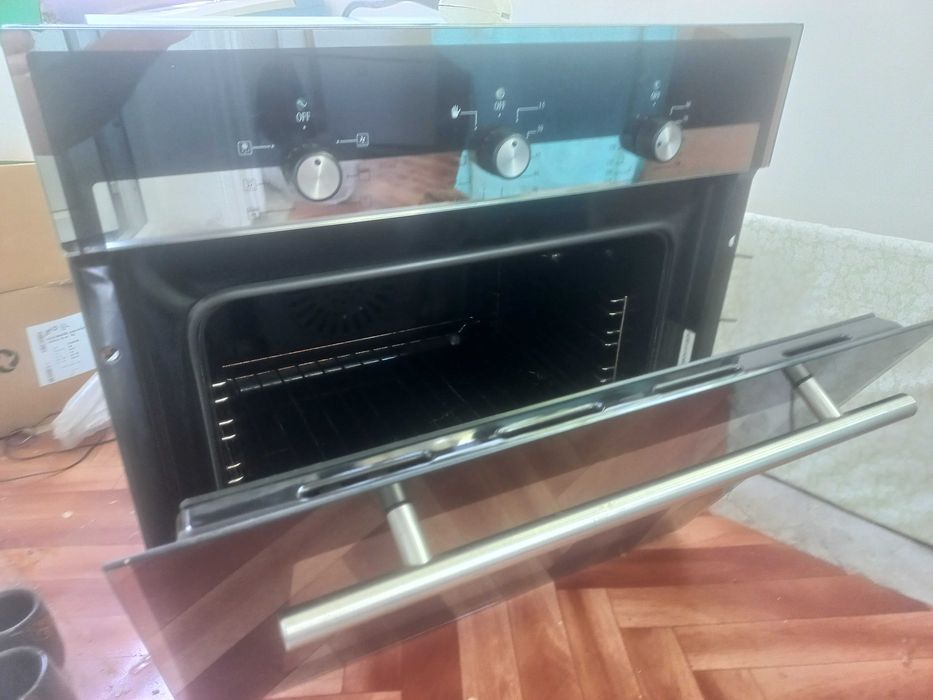 Духовой шкаф Cameron