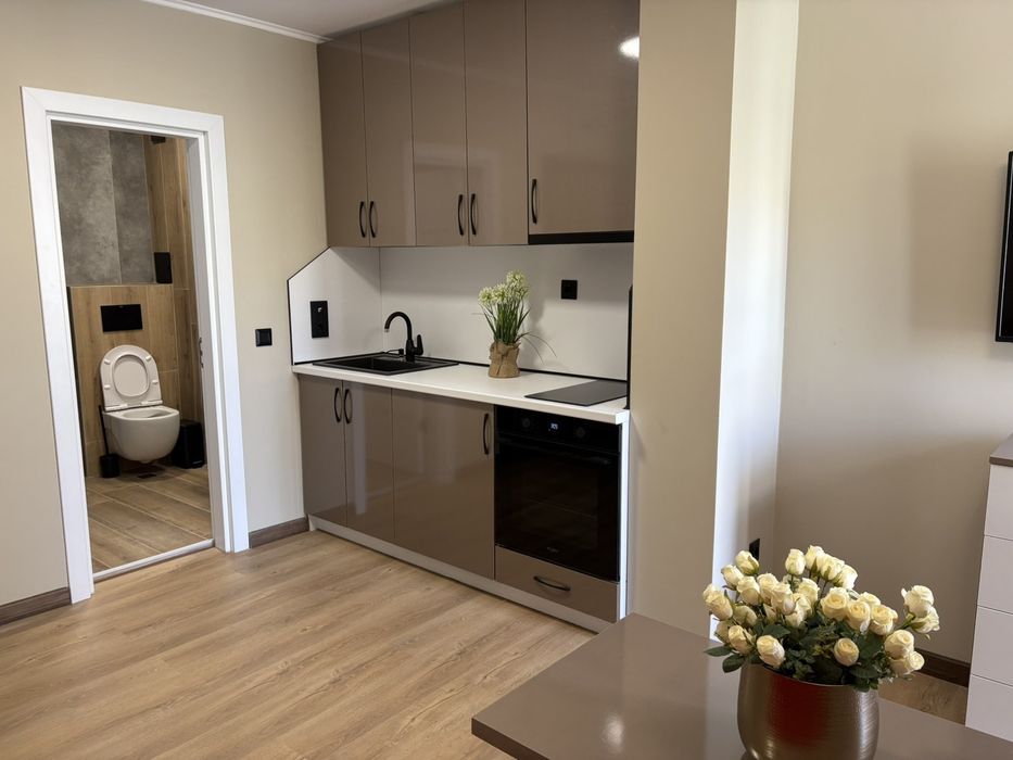 Дава се под наем Едностаен апартамент в София, Студентски град - 40 кв.м за 459 € - Снимка #1