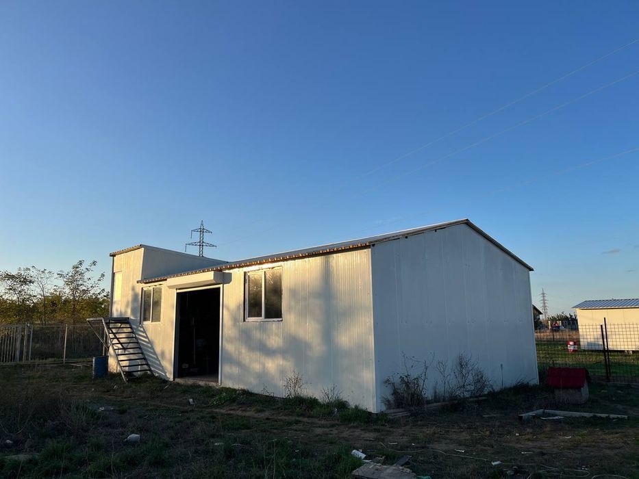 Vând hală si teren intravilan lângă Castelul de Apa Mangalia