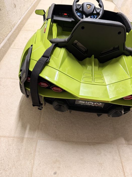 Акумулаторна кола за деца от 3 до 6 години