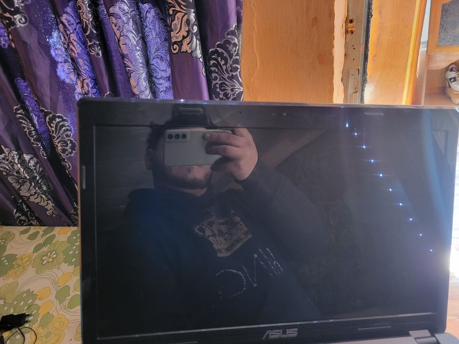 Vand leptop Asus
