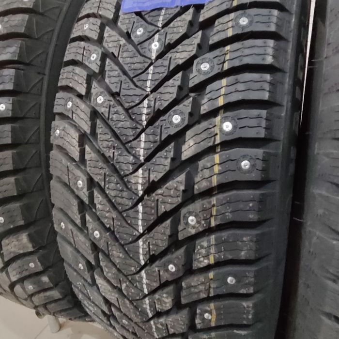 255/45 R20 Новые Шипованные
