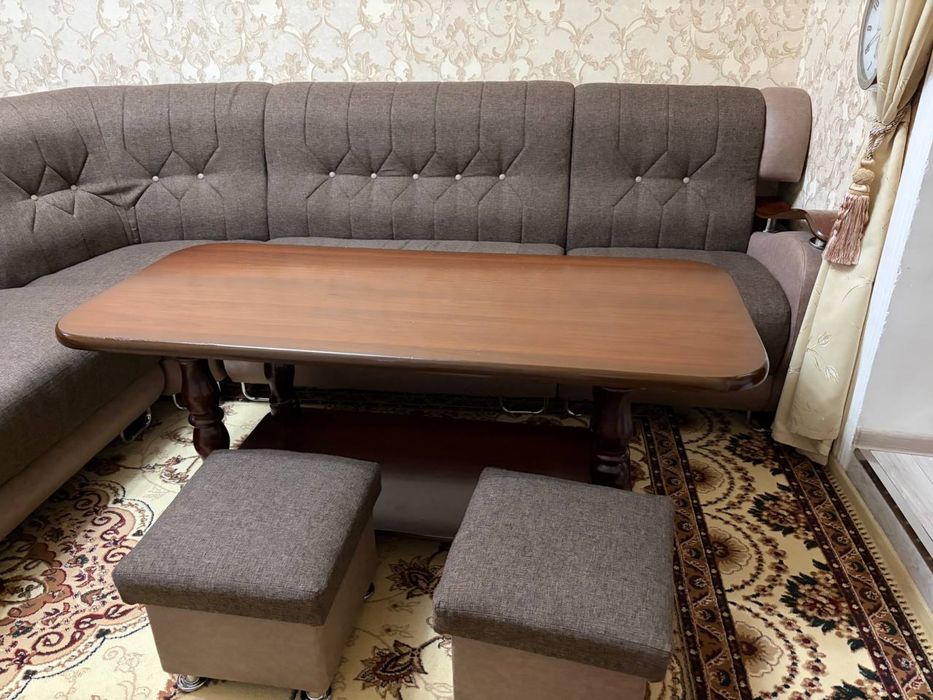 Уголог для гостиный новый гостинный уголон очень магкий и удобный