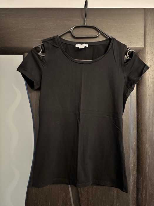 Tricouri dama 9 bucati …toate 80 lei