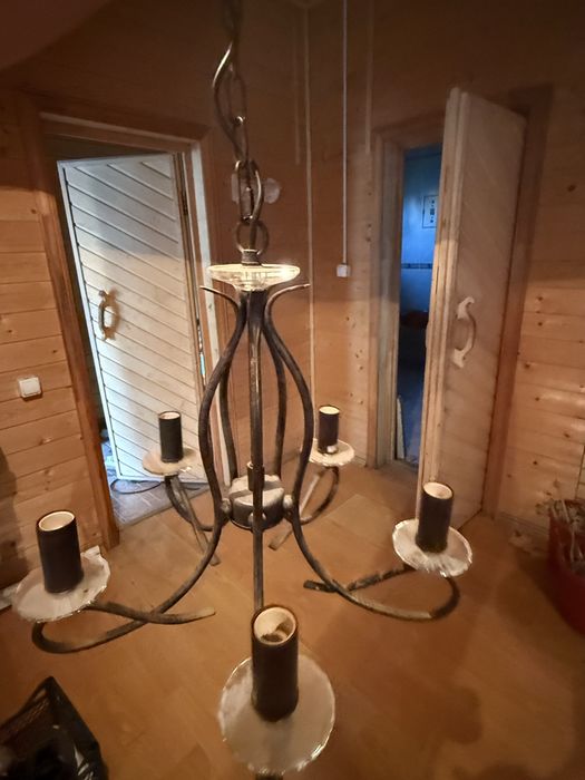 Продам срочно люстры