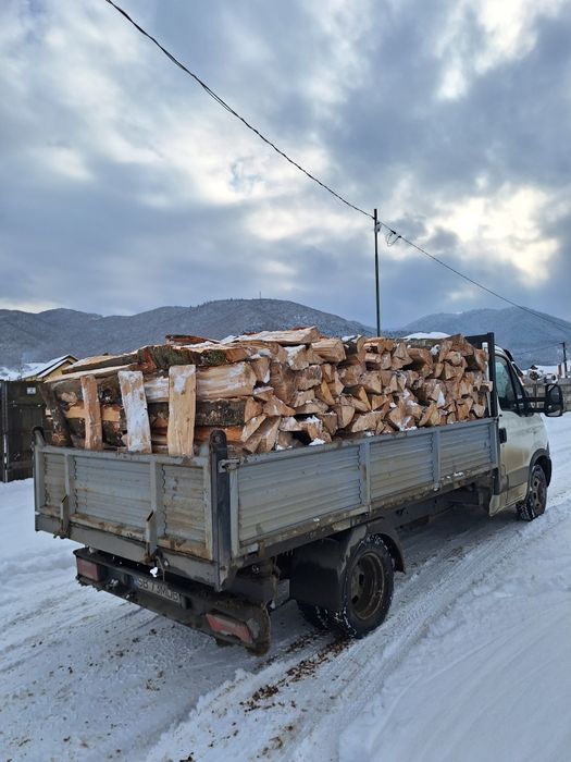 Vând lemn de foc