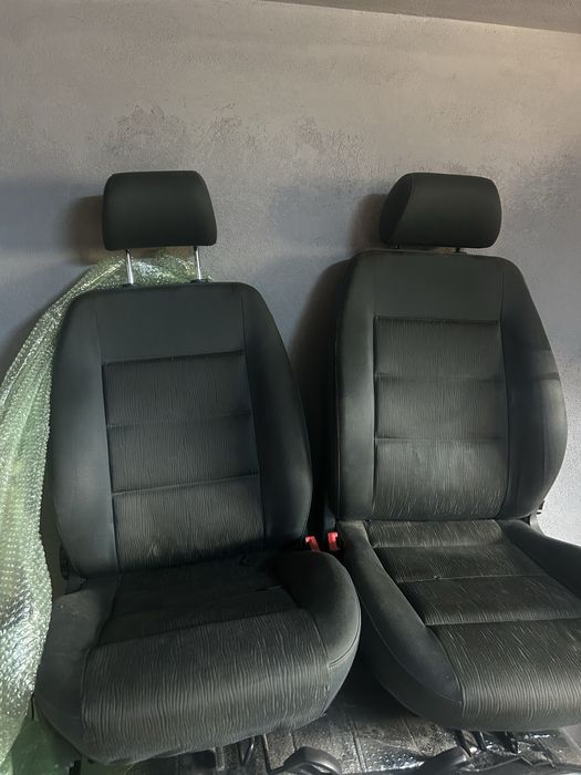 scaune + bancheta A4 b5.5